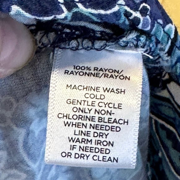 LOFT sleeveless top Size M - Picture 5 of 5